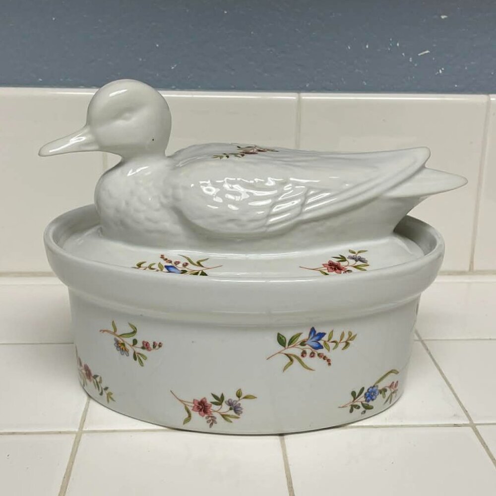 White Ceramic Duck Covered Dish with Floral Accents